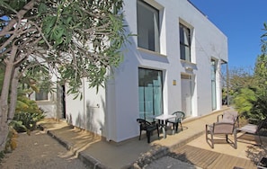 Villa Blanca 4 pax - 4