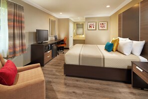 Unit with 1 King Bed. Exact unit assigned upon arrival