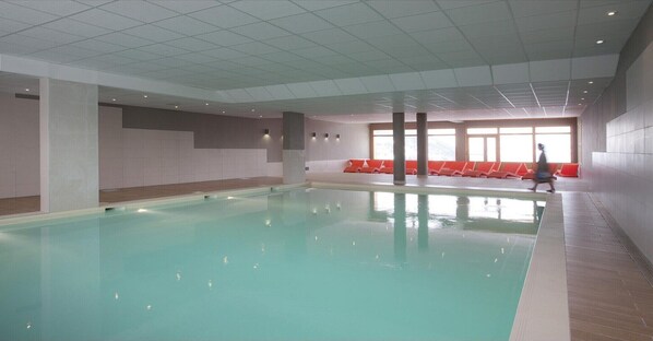 Holiday Home Swimming Pool