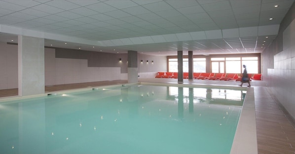 Holiday Home Swimming Pool