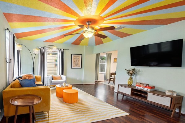 Perfectly designed to accommodate all your family and friends comfortably. 