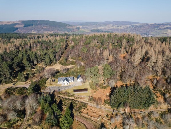 Tree, Natural Environment, Nature, Vegetation, Natural Landscape, Landscape, Highland, Rural Area, House, Forest