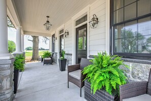 Front porch with wicker furniture