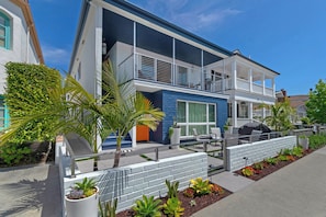 B - 101 - 122 Marine Ave_Newport Beach