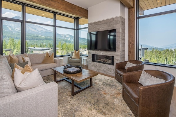 Coffee Table, Furniture, Table, Indoors, Architecture