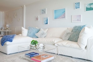 Big enough for movie marathons, naps, and family photos