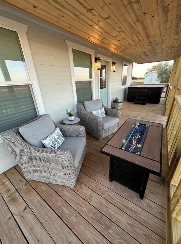 Firepit and Hot Tub on private front porch