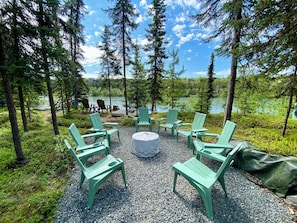 Kick back with a cozy fire, stunning Kenai River views, and beautiful wildlife
