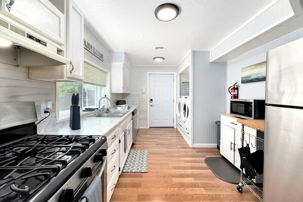 Large Galley kitchen for in home meals - FULLY STOCKED
