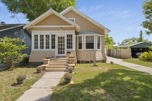 Large and long driveway easily fits up to four cars for off street parking. Park and walk. Don't pay or worry about that the rest of your stay