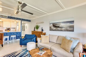 Living Room | Queen Sleeper Sofa | Smart TV