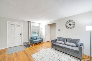 Living Area | Flat-Screen TV