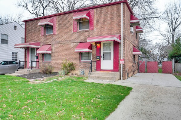 Euclid Vacation Rental | 2BR | 1BA | Stairs Required | 858 Sq Ft