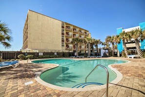 The Palace Resort | Community Pool Area | Steps to Beach