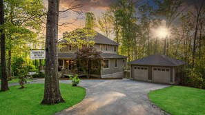 Welcome to Timberline Retreat — a hidden gem in the woods of Asheville. Tucked away down a quiet road, this is where your group escape begins.