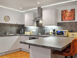 Kitchen | Wharfe - Priory Holidays, York