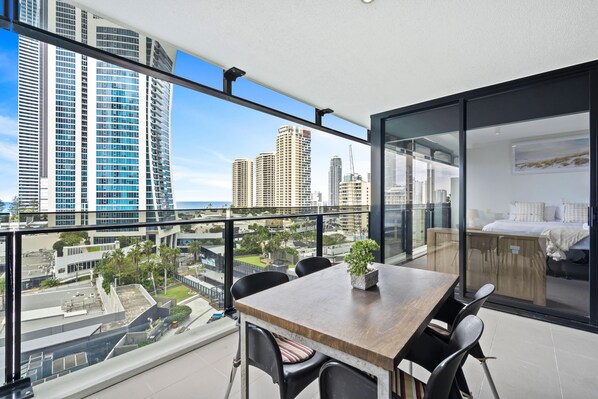 Refreshing scenery in the balcony area with city view(the ocean as the backdrop)