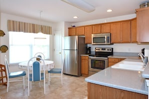 Spacious Eat In Kitchen