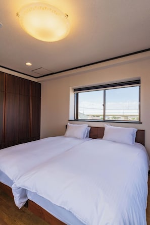 3rd floor bedroom 2