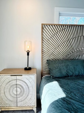 Primary bedroom (1)