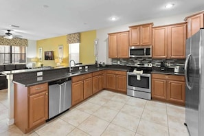 Large & fully equipped kitchen.
