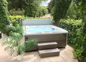 Jacuzzi