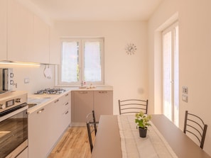 Design Intérieur, Meubles, Sol, Cuisine, Bois, Comptoir, Sol, Pièce, Domicile, Appareil De Cuisine