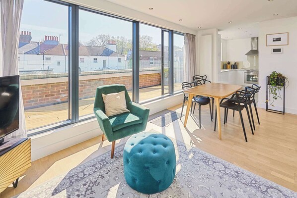 Palm Penthouse, Brighton and Hove - Host & Stay