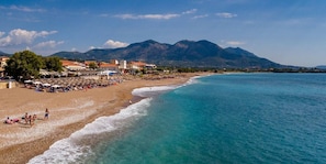 Kalo Nero beach (7km)