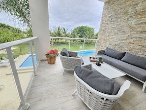 Fachada / Terraza