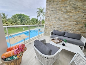 Fachada / Terraza