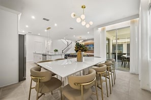 2331CalmShoreWay(5)