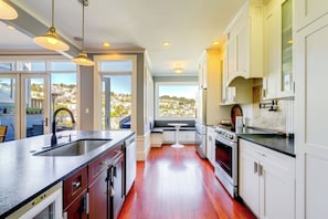 Kitchen | Free WiFi | Multi-Level Property
