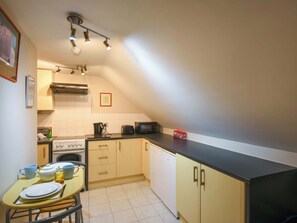 Kitchen | The Garden Lodge Flat - Ford Farm, LLanteg, near Narbeth