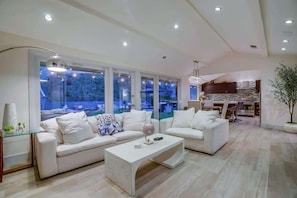 Open Plan Living Room and Kitchen