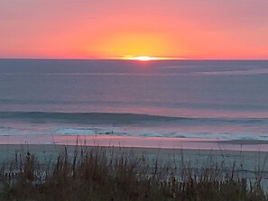 Morning sunrise from Rudie's Paradise deck