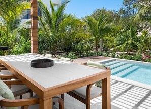Outdoor dining