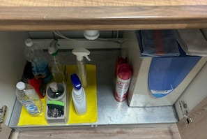 Bathroom amenities