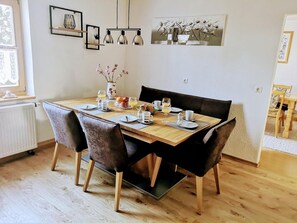 Ferienhaus-Essbereich