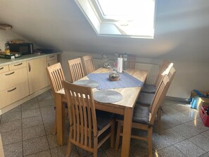 Ferienwohnung (100qm) mit 2 Schlafzimmer-Ferienwohnung Dichtl