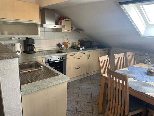 Ferienwohnung (100qm) mit 2 Schlafzimmer-Ferienwohnung Dichtl
