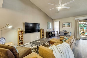 Living Room | Central A/C & Heating