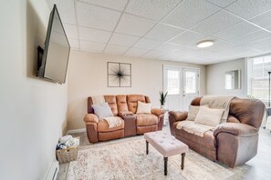 Living Room | Free WiFi | Baseboard Heat