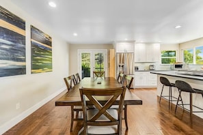 Perfect spot for a conversation with family and friends!