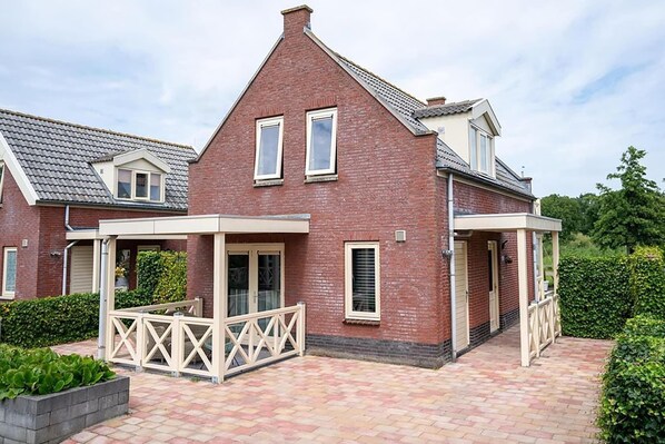 Holiday Home Exterior [summer]