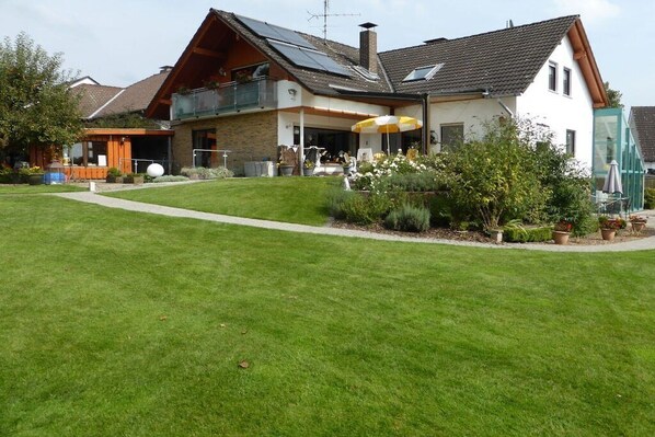Extérieur maison de vacances [été]