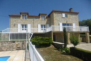 Extérieur maison de vacances [été]