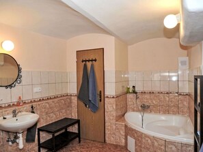 Design Intérieur, Sol, Luminaire Plomberie, Sol, Plomberie, Salle De Bains, Pièce, Robinet, Lavabo, Plafond