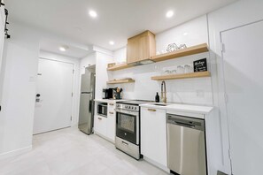 Fully equipped kitchen