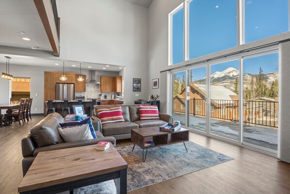 Main Living Space - TV, Gas Fireplace, Deck and Views